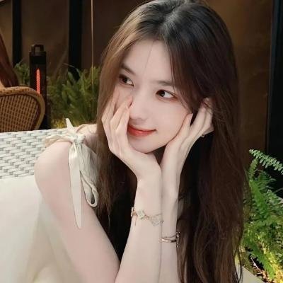 选秀选手被曝脚踏两条船，前后半年综艺录制现场画面流出